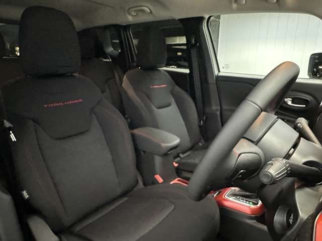 Jeep RENEGADE 2022-06 16861-11
