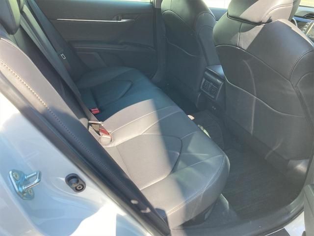 Toyota CAMRY HYBRID 2017-11 7582-23