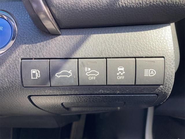 Toyota CAMRY HYBRID 2017-11 7582-11