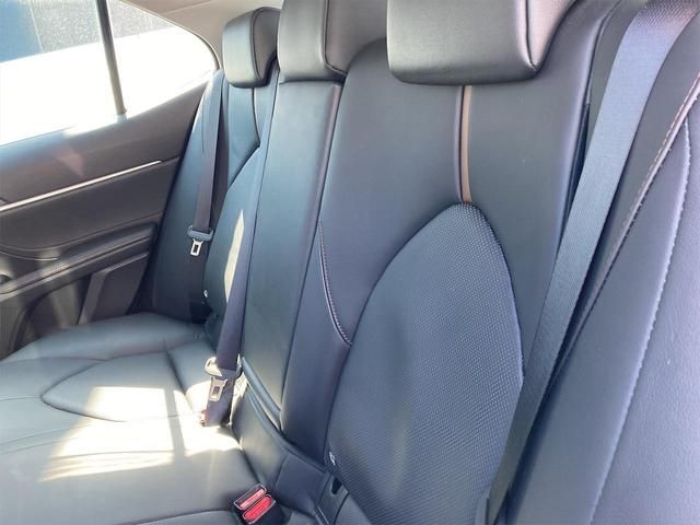 Toyota CAMRY HYBRID 2017-11 7582-14