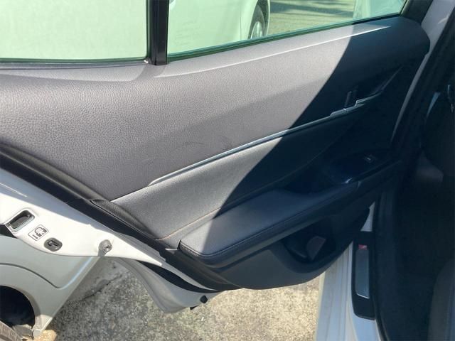 Toyota CAMRY HYBRID 2017-11 7582-18