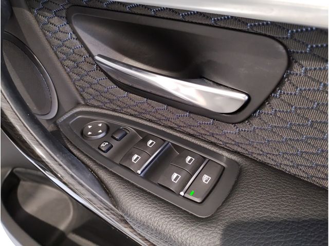 Bmw 3 SERIES 2018-11 21847-24