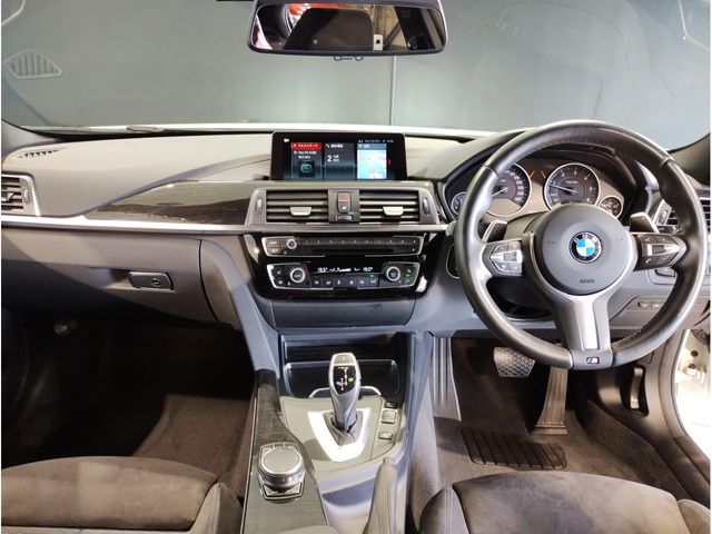 Bmw 3 SERIES 2018-11 21847-1