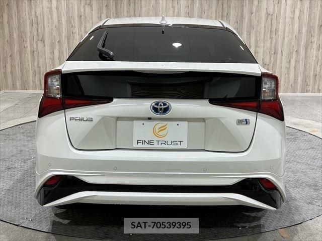 Toyota PRIUS 2019-02 282028-5