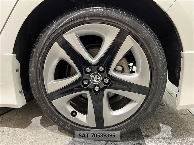 Toyota PRIUS 2019-02 282028-17