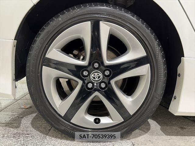 Toyota PRIUS 2019-02 282028-14