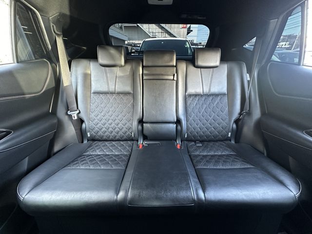 Toyota HARRIER 2018-06 185540-18