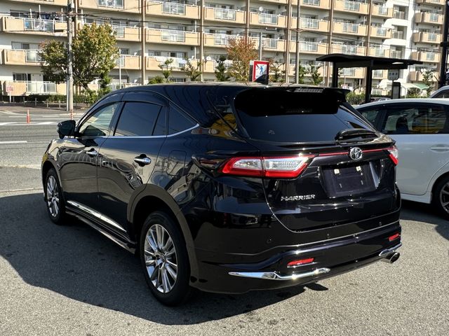 Toyota HARRIER 2018-06 185540-5