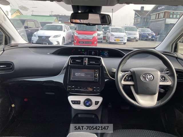 Toyota PRIUS 2017-09 282044-8