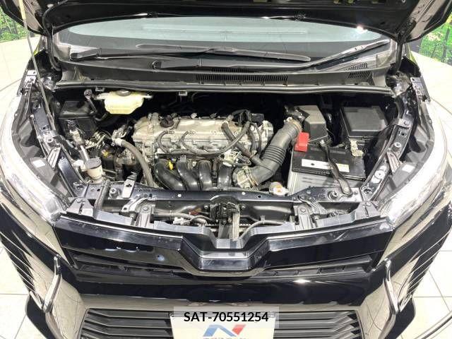 Toyota VOXY 2018-03 343395-18