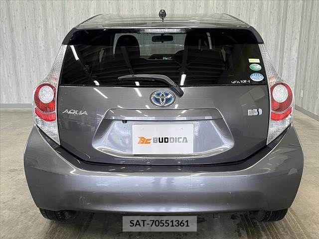 Toyota AQUA 2014-03 314006-13
