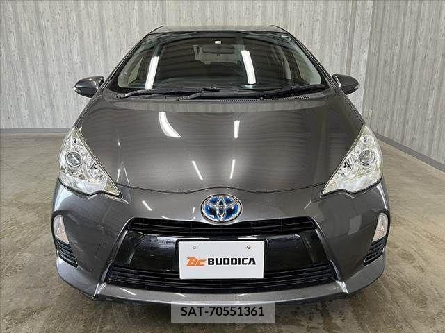 Toyota AQUA 2014-03 314006-8