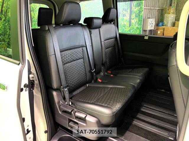 Nissan SERENA 2022-12 246524-13