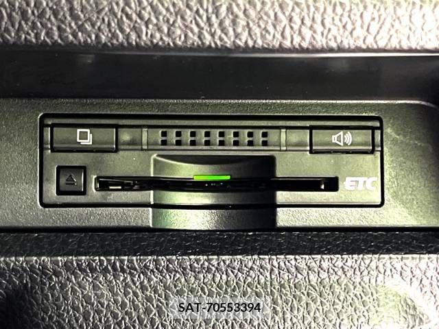 Toyota NOAH 2015-03 365115-5