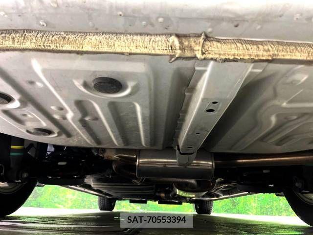 Toyota NOAH 2015-03 365115-19
