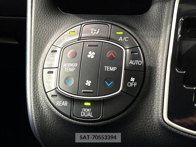 Toyota NOAH 2015-03 365115-4