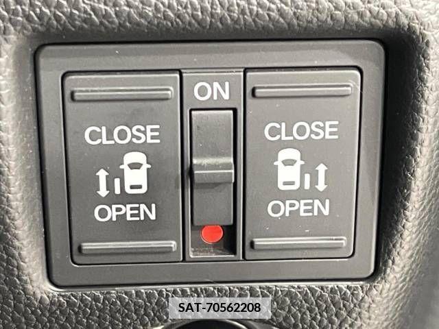 Honda N BOX CUSTOM 2018-04 340207-4