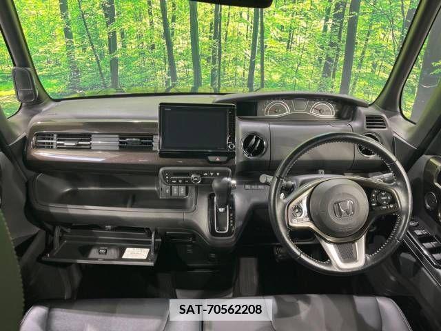 Honda N BOX CUSTOM 2018-04 340207-1