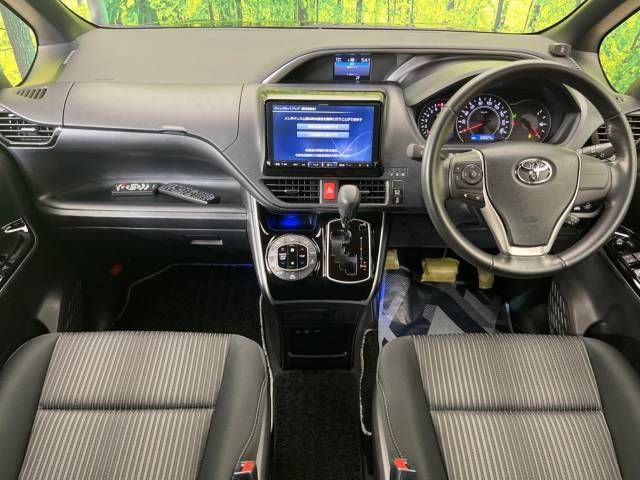 Toyota VOXY 2018-08 27274-1