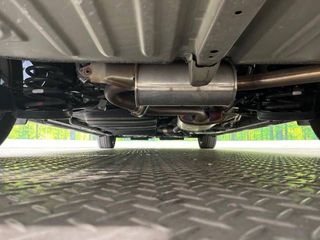 Toyota VOXY 2018-08 27274-19
