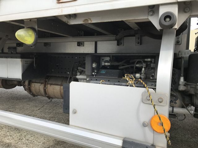 Isuzu FORWARD 2014-03 678-14