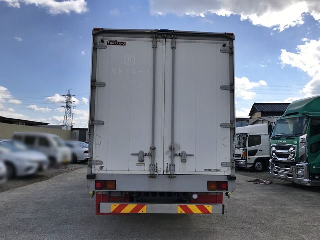Isuzu FORWARD 2014-03 678-1
