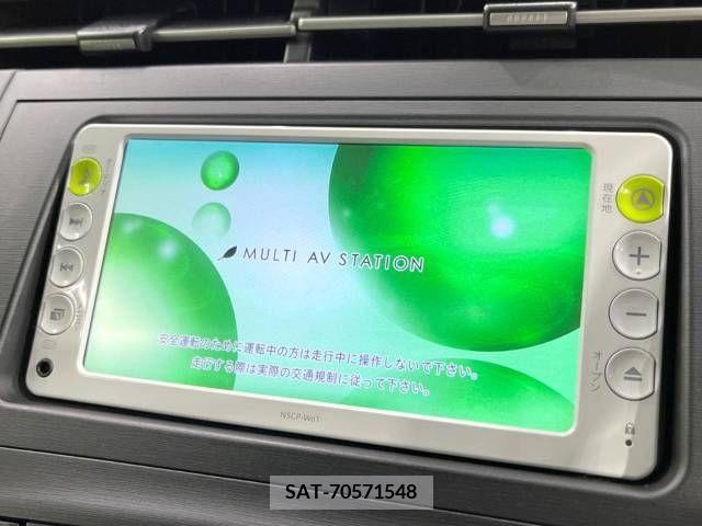 Toyota PRIUS 2011-11 379033-2