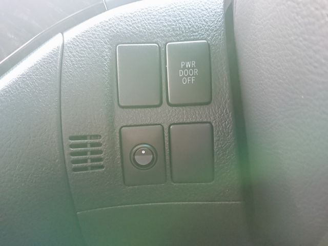 Toyota ALPHARD HYBRID 2012-07 23131-8
