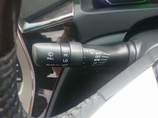 Toyota ALPHARD HYBRID 2012-07 23131-23