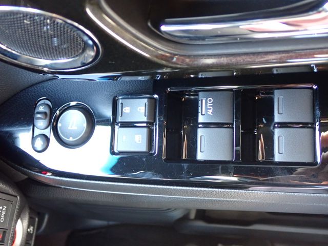Honda N BOX CUSTOM 2019-02 6009-9
