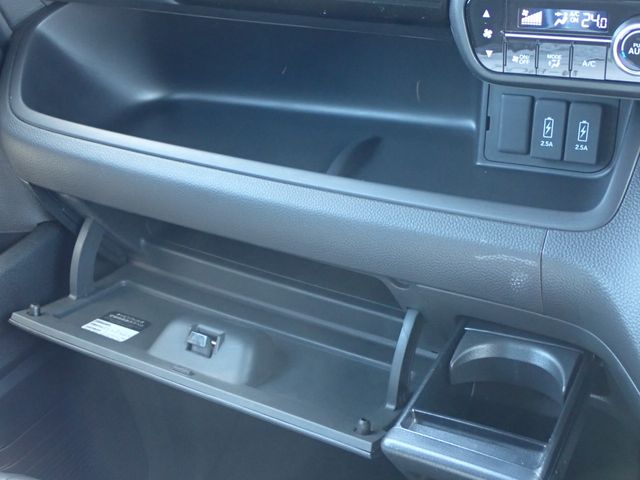 Honda N BOX CUSTOM 2019-02 6009-10