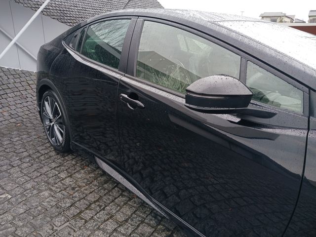 Toyota PRIUS 2023-02 182299-2