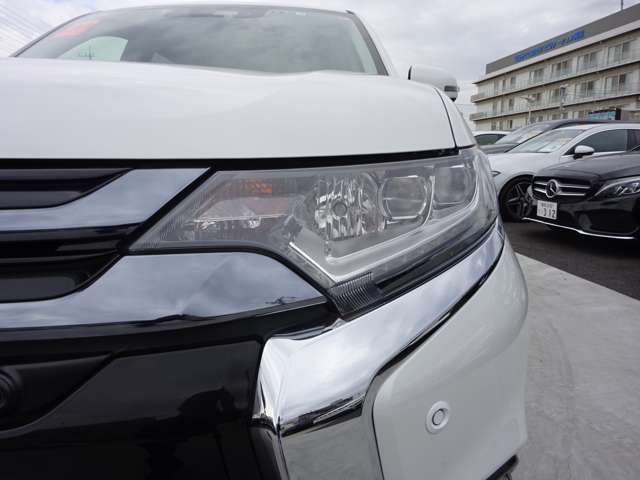 Mitsubishi OUTLANDER PHEV 2018-03 27234-3