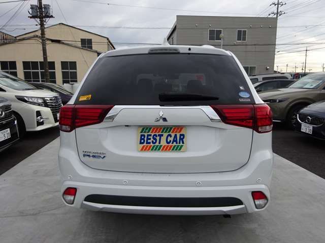 Mitsubishi OUTLANDER PHEV 2018-03 27234-6