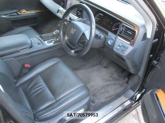 Toyota CENTURY 2020-06 220336-1