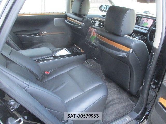 Toyota CENTURY 2020-06 220336-10