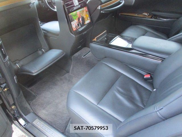 Toyota CENTURY 2020-06 220336-13