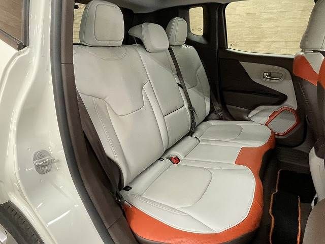 Jeep RENEGADE 2016-02 17636-8