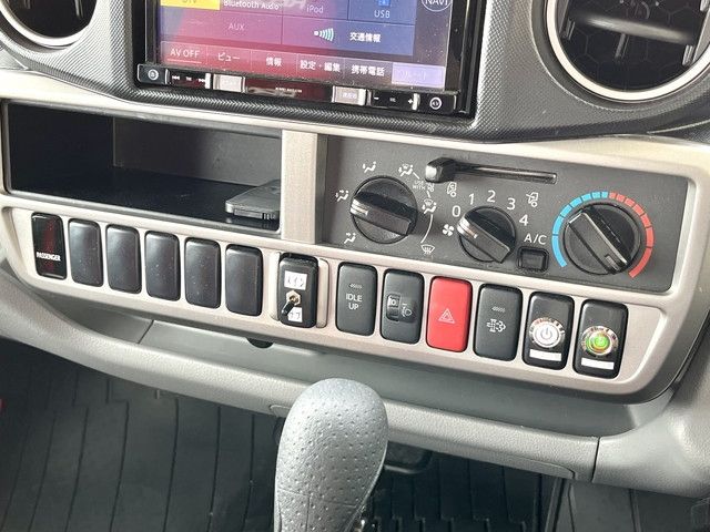 Toyota DYNA TRUCK 2018-04 183040-28