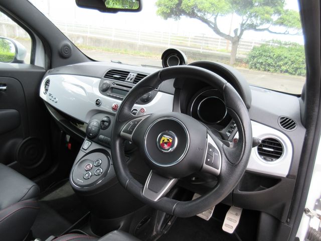 Abarth 595 2015-12 5960-1