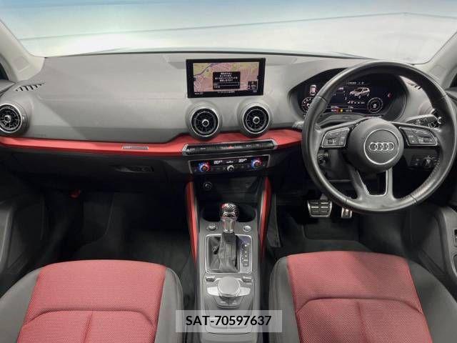 Audi Q2 2018-07 292720-1