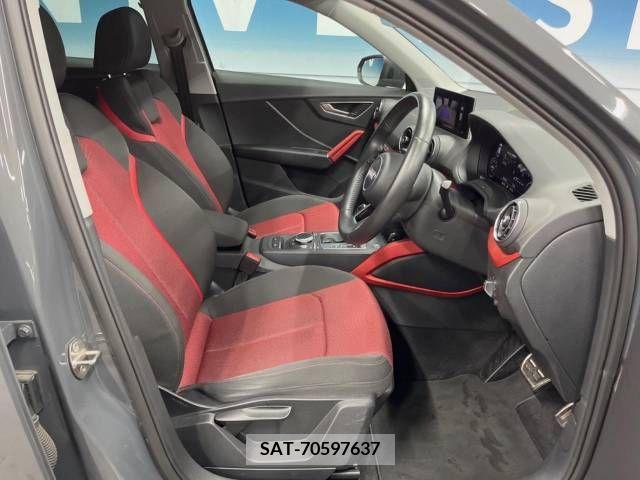 Audi Q2 2018-07 292720-8