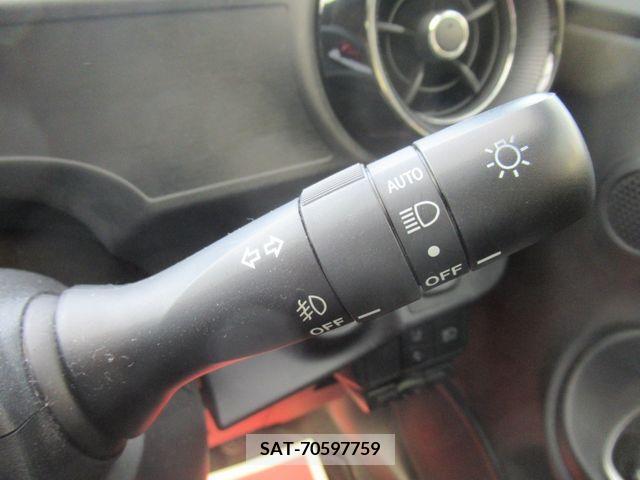 Toyota AQUA 2018-05 260225-19