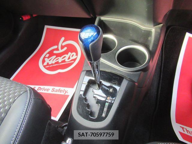 Toyota AQUA 2018-05 260225-24
