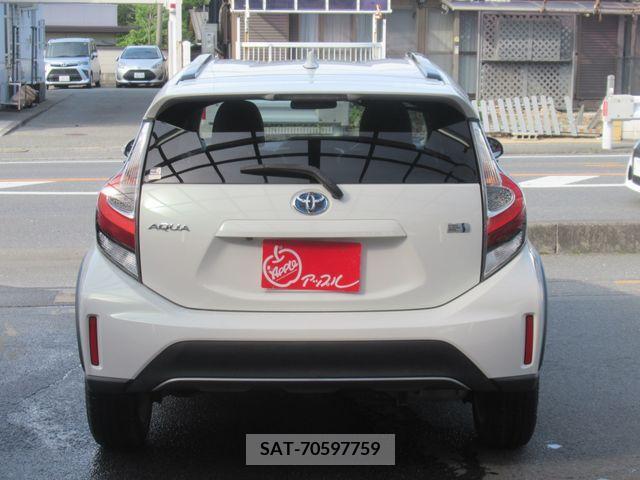 Toyota AQUA 2018-05 260225-4