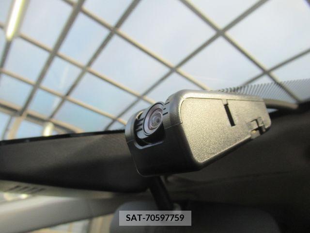 Toyota AQUA 2018-05 260225-25