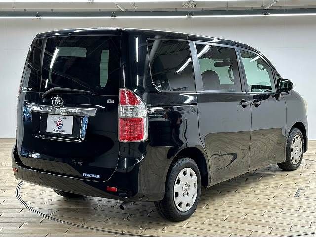 Toyota NOAH 2008-11 185165-15