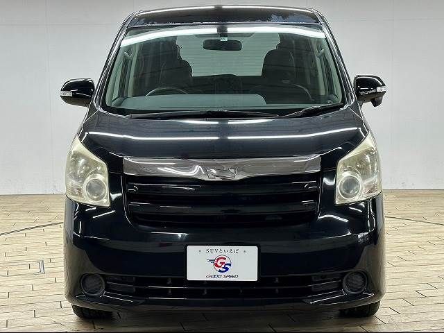 Toyota NOAH 2008-11 185165-11