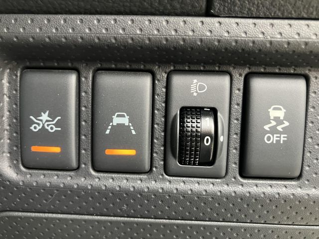 Nissan NV150 AD 2017-12 6349-16