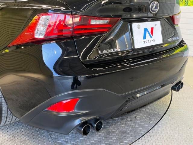 Lexus IS 2015-01 182196-5